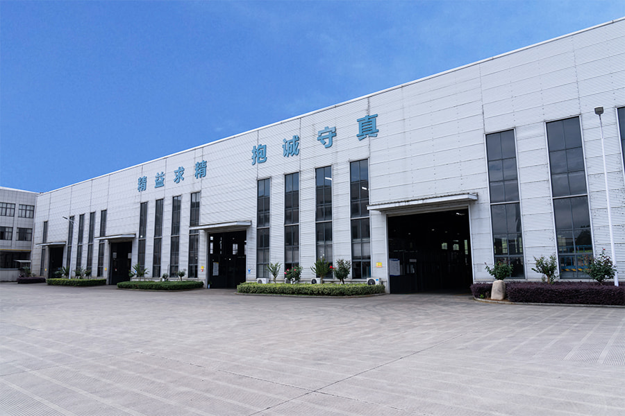 نمای بیرونی کارخانه